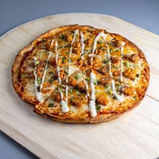 BANG'N BUFFALO CHIK'N PIZZA